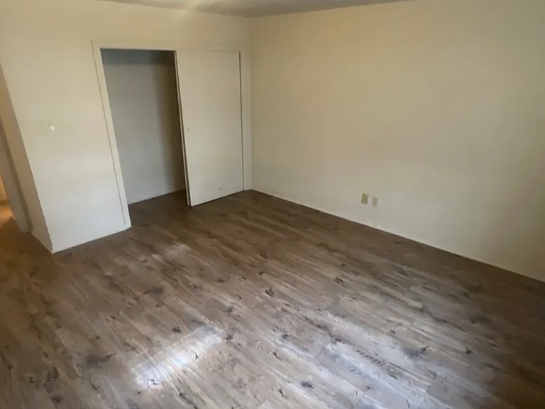 102 W Main St #2A — Photo 21