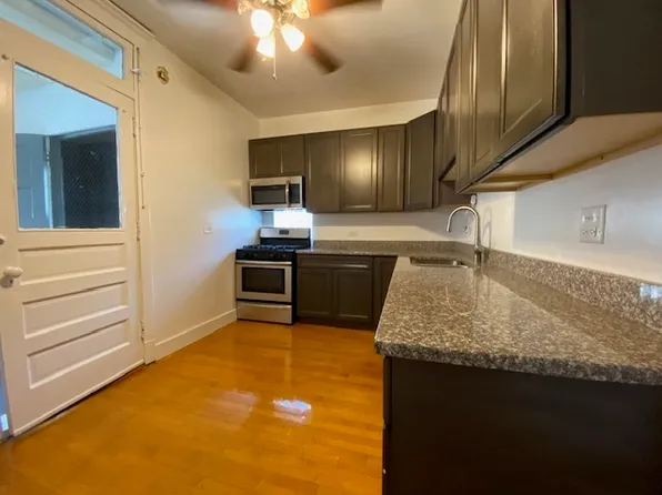 1318 W Arthur Ave #3, Chicago, IL 60626