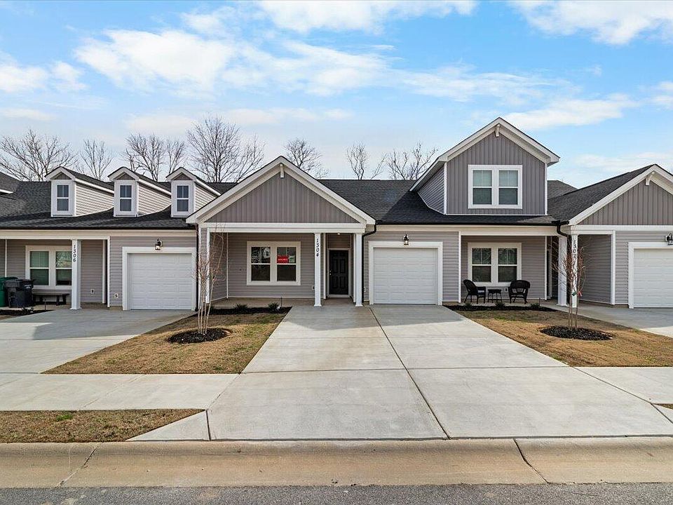 1st image of 1304 Newbern Drive #10C