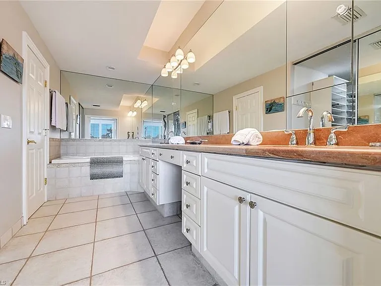 4530 Gulf Shore Blvd N #2-122 — Photo 29