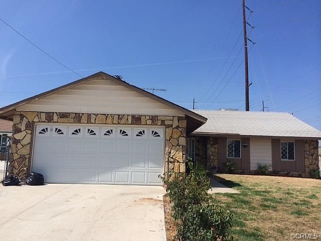 1st image of 25498 Filaree Ave
