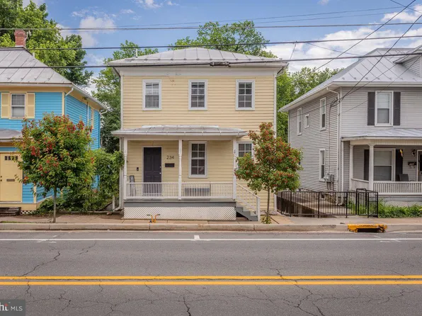 234 N Main St, Woodstock, VA 22664