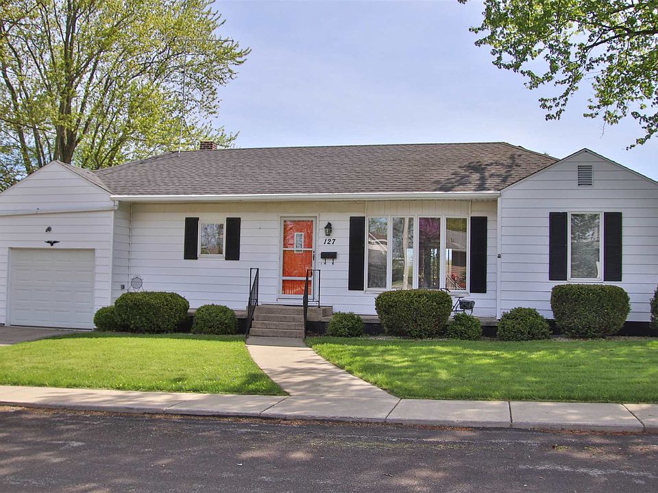 1st image of 127 E Pierce Cir
