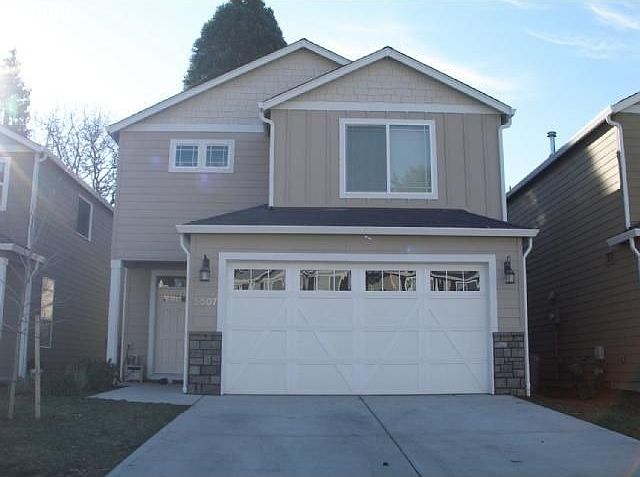 1st image of 5507 NE 54th St
