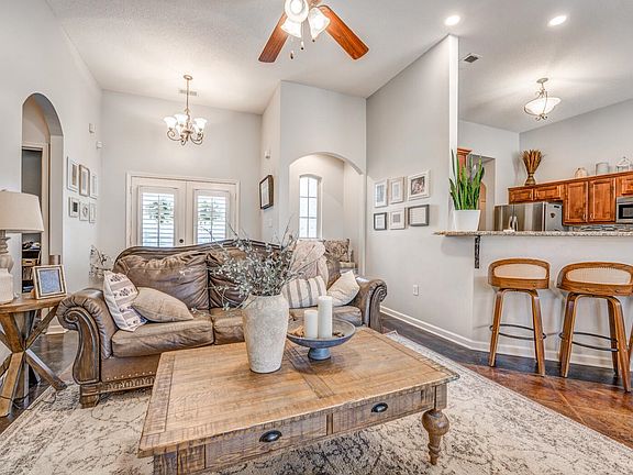 5th image of 5417 Maple Landing Dr