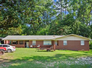 107 E Center St, White Oak, TX 75693