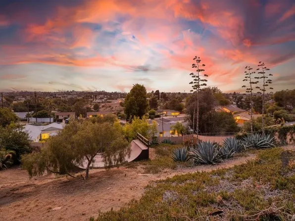 410 Santa Clara Dr, Vista, CA 92083