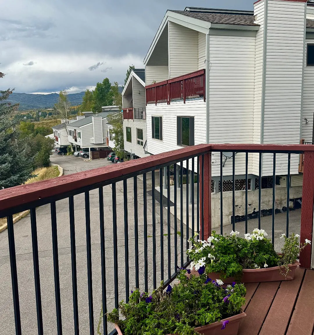 380 Old Fish Creek Falls Rd — Photo 3