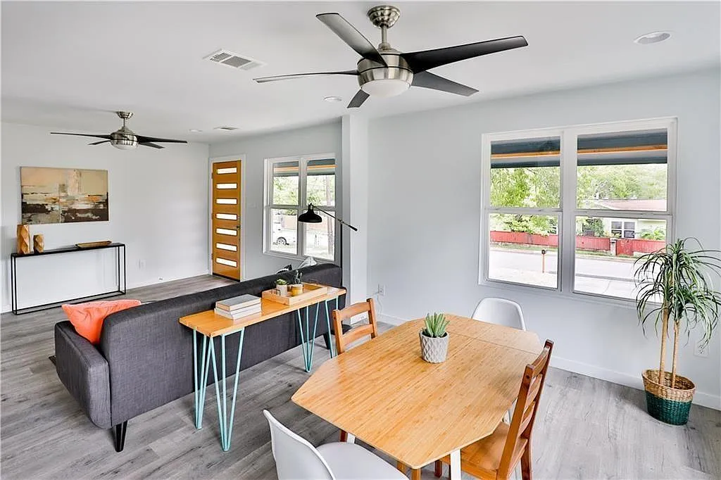 3 bed, 2.0 bath, 1275 sqft, $2,900 — Photo 4
