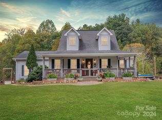 1668 Hyatt Creek Rd, Waynesville, NC 28786
