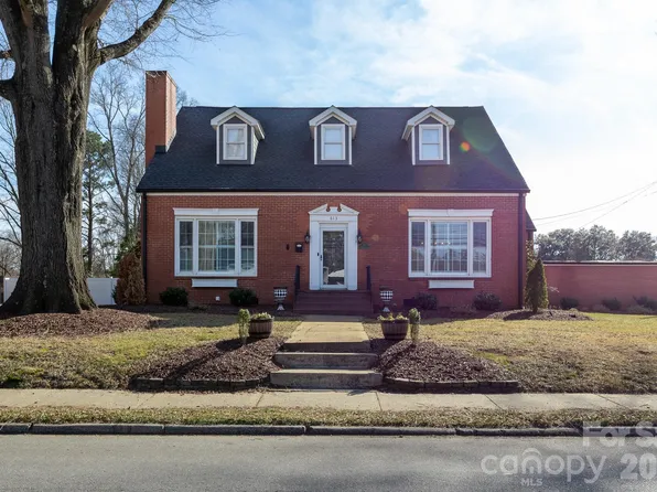 813 W Mountain St, Kings Mountain, NC 28086