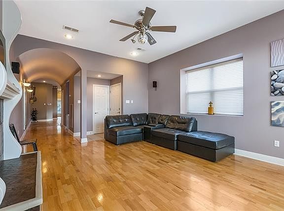 3rd image of 2712 Metairie Heights Ave