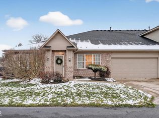 6872 Park Square Dr APT D, Avon, IN 46123