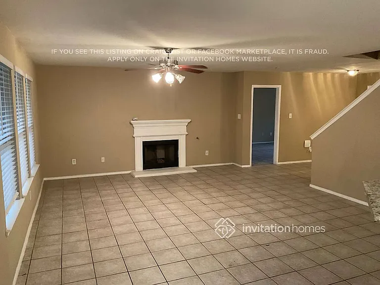 1002 Chatham Ln — Photo 6