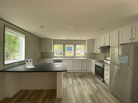 2nd image of 21456 Esquire Ct #327