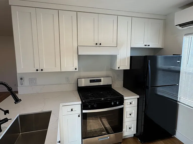 4318 N. Lakewood Blvd — Photo 6