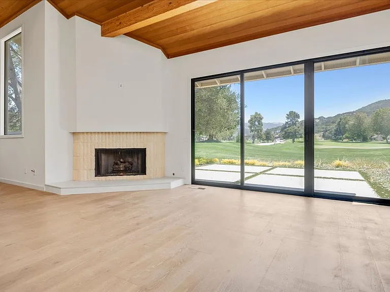 9503 Alder Ct — Photo 3