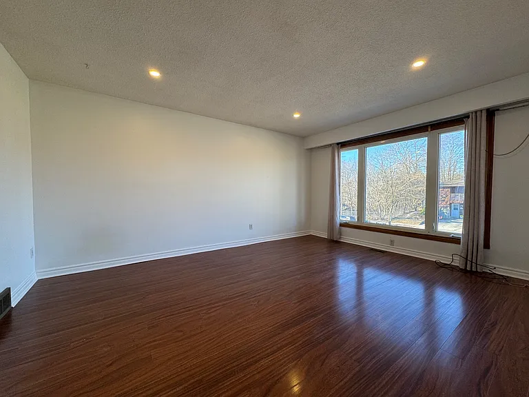 237 Veronica Dr #2 — Photo 8