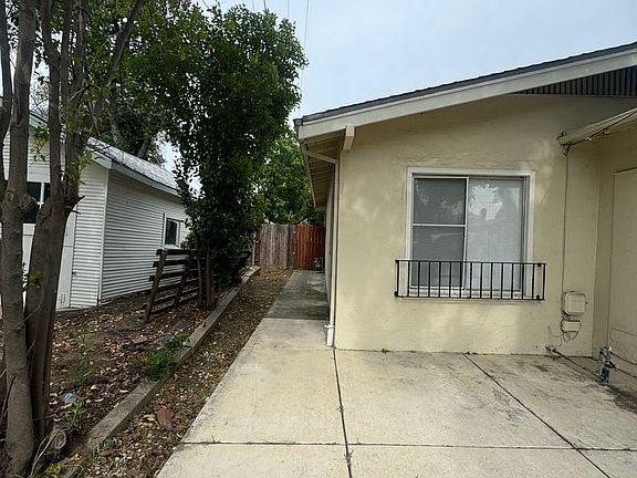 5th image of 1128 N San Jose St