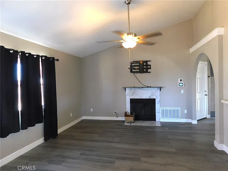20001 Airway Blvd — Photo 4