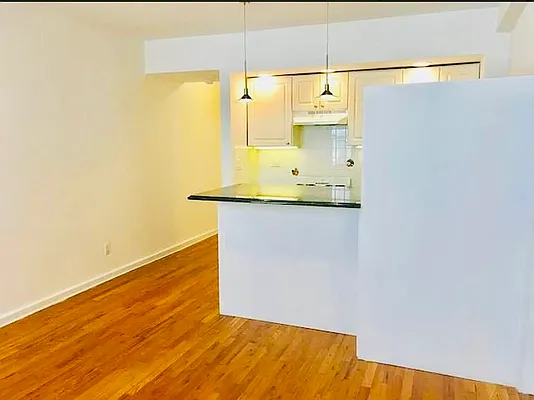 Rented by CitySites Real Estate Group | media 2