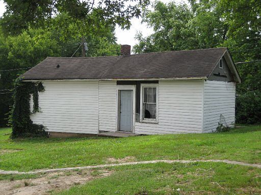 3rd image of 700 Farragut Ave
