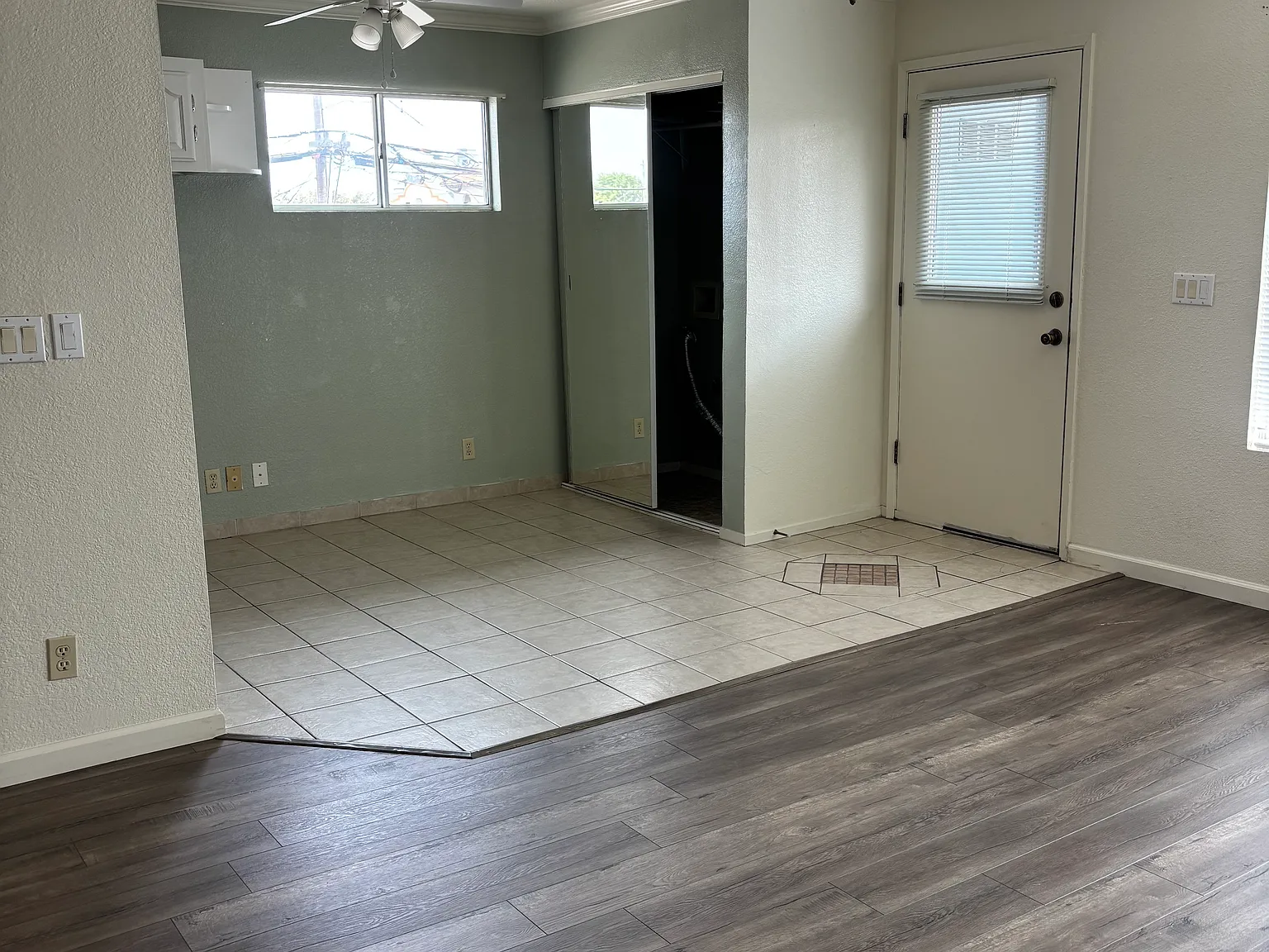 2 bed, 1000 sqft, $1,900 — Photo 3