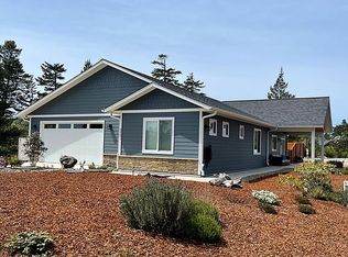 88051 Lake Point Dr, Florence, OR