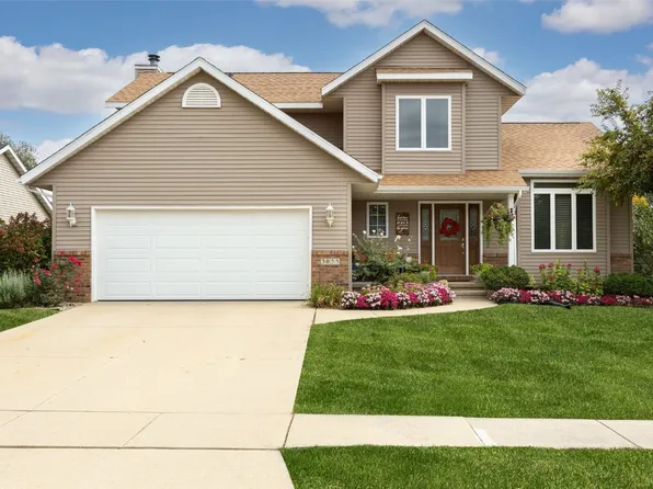 3055 Meadow Glen St, Marion, IA 52302