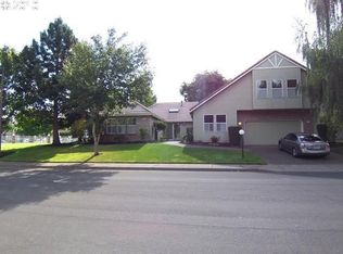 31025 SW Country View Ln, Wilsonville, OR 97070