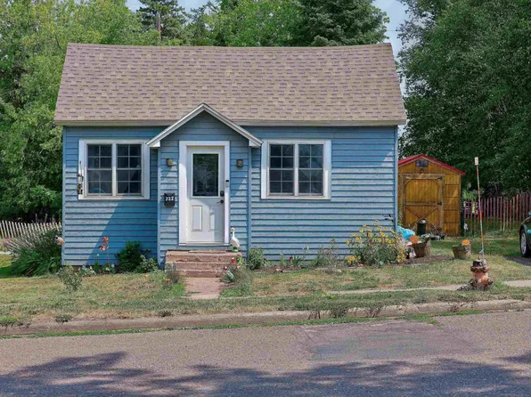 322 5th Ave E, Ashland, WI 54806