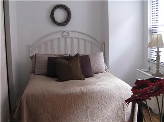 Sold by Akam Sales and Brokerage | media 8