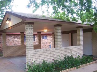 9002 Sunnywood Dr, Houston, TX 77088