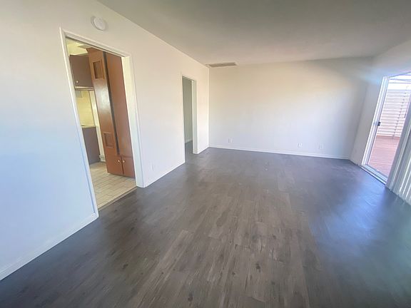 2nd image of 222 W Kelso St