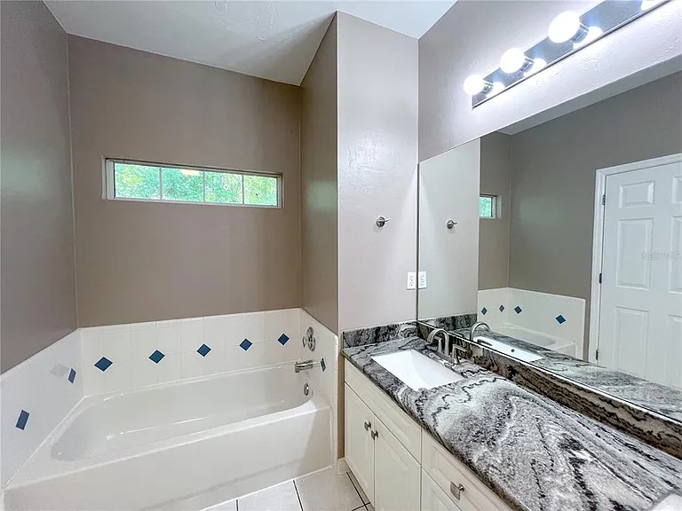 4933 NW 1st Pl #110 — Photo 10
