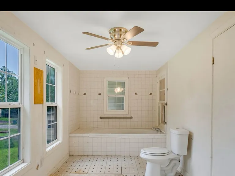 401 Roger Brawner Ave — Photo 8