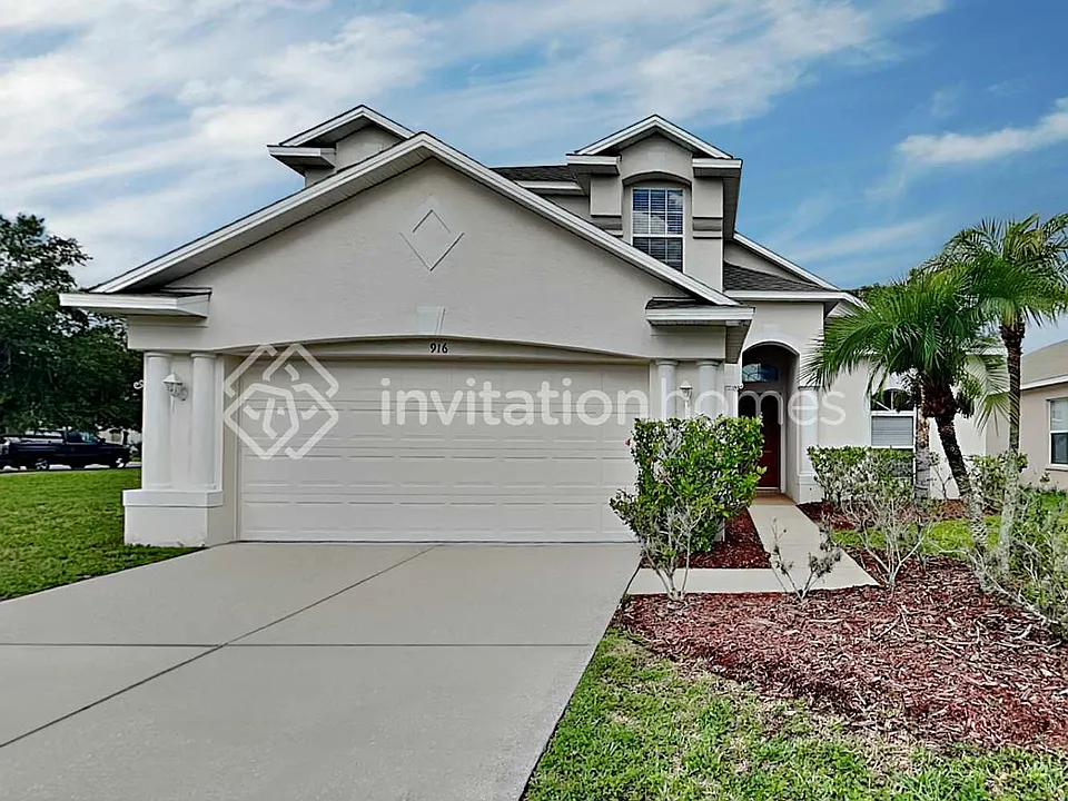 916 Cristelle Jean Dr