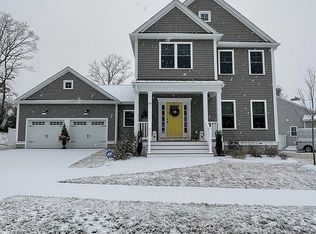 65 Monique Dr, Bellingham, MA 02019