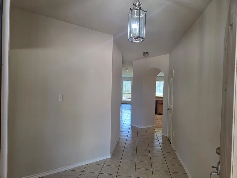 6037 Horse Trap Dr — Photo 7