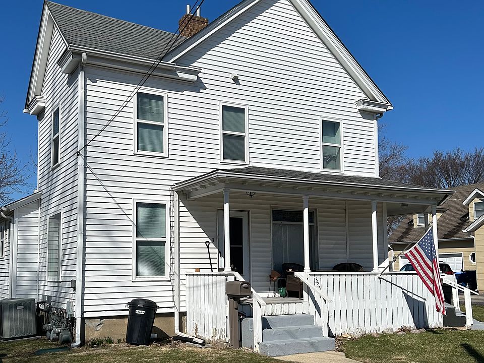 2nd image of 325 W 5th St APT 3W