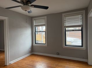 42 S La Grange Rd #6-B, La Grange, IL 60525