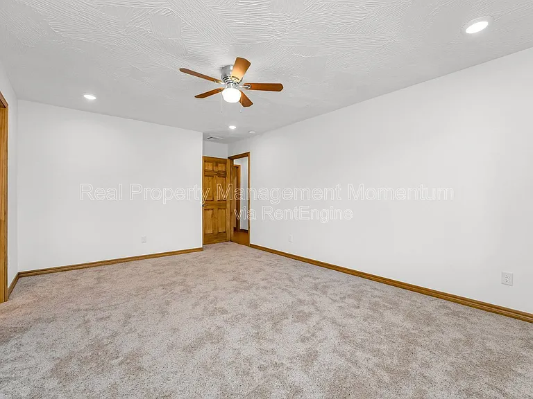 1868 S White Oak Ave — Photo 18