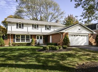 5223 Grand Ave, Western Springs, IL
