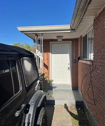 2nd image of 503 Carnation Ave