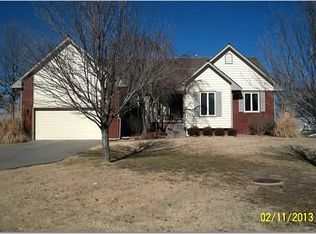 10122 E Windemere Cir, Wichita, KS 67226
