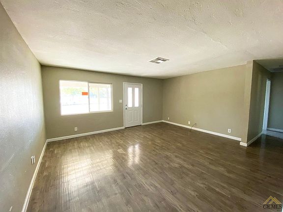2nd image of 8404 Palm Ave