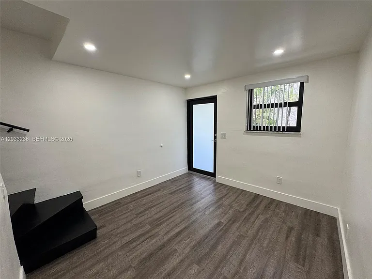 3011 SW 1st Ave #6 — Photo 6