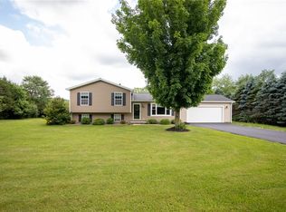 751 Sedgwick Rd, Waterford, PA 16441