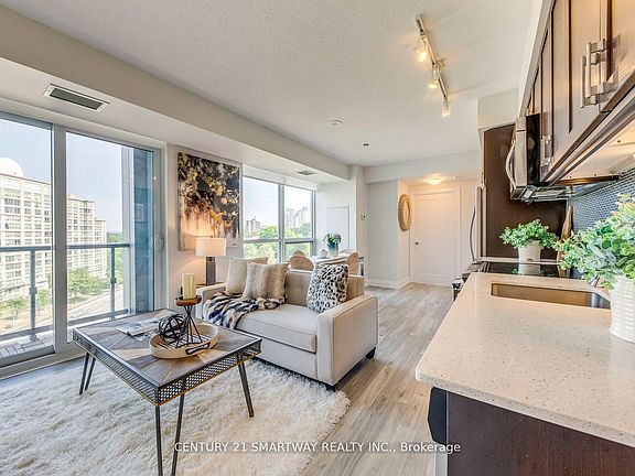 5th image of 18 Graydon Hall Dr #905
