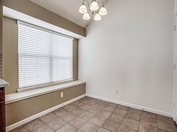 5th image of 5813 Pinyon Dr
